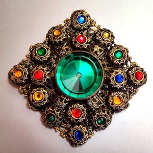 Vintage 30s Czech Filigree Brooch C-clasp